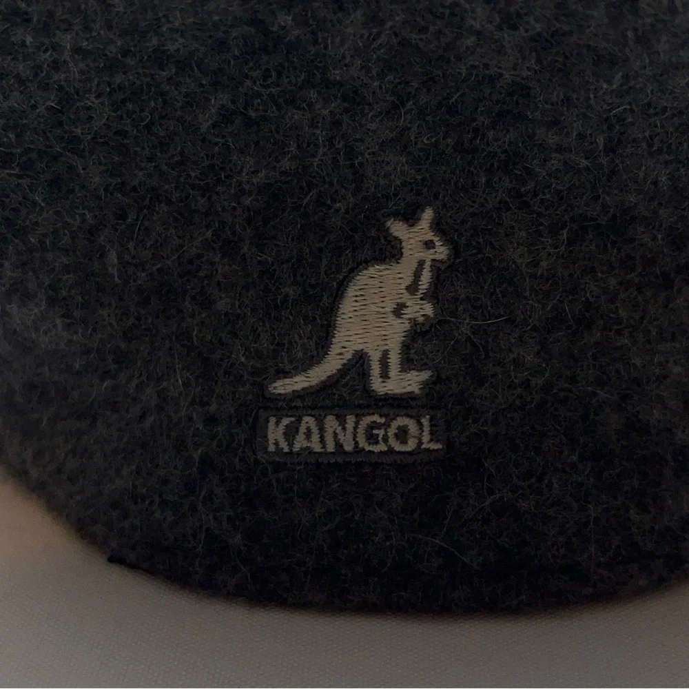 Kangol The Wool 504 Dark Flannel Flat Cap Mens Size Medium Modern Classic Hat - Picture 5 of 11